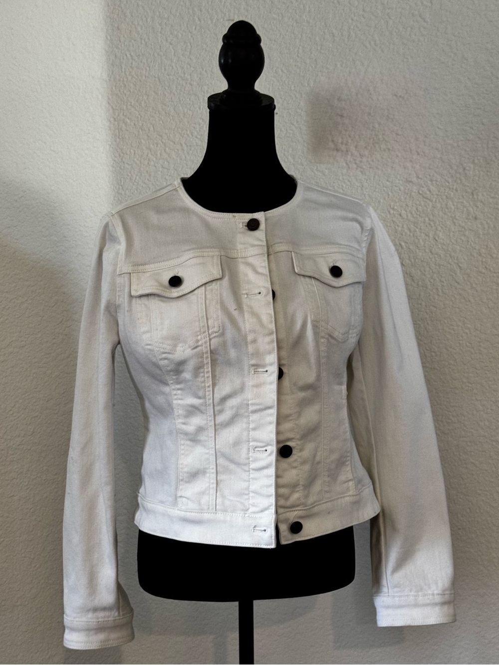 White House Black Market White Collarless Denim Jacket. WHBM